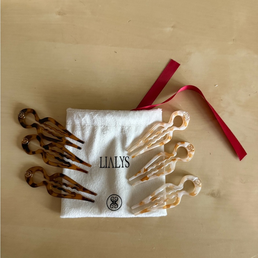 Women’s Tortoiseshell and Ivory Hair Claw Clips - 6 Pack